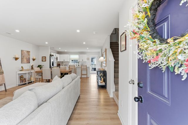 3373 Thorpe Rd, Nashville, TN 37207