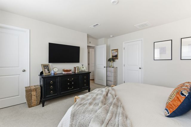 3373 Thorpe Rd, Nashville, TN 37207