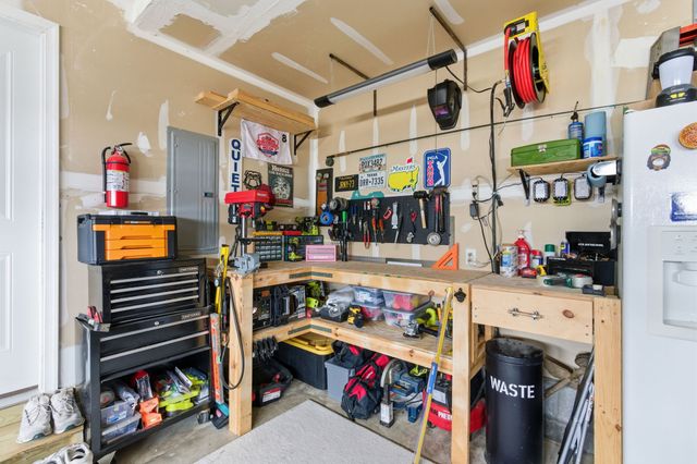 3373 Thorpe Rd, Nashville, TN 37207