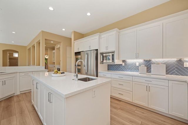 1828 Swinton Dr, Folsom, CA 95630