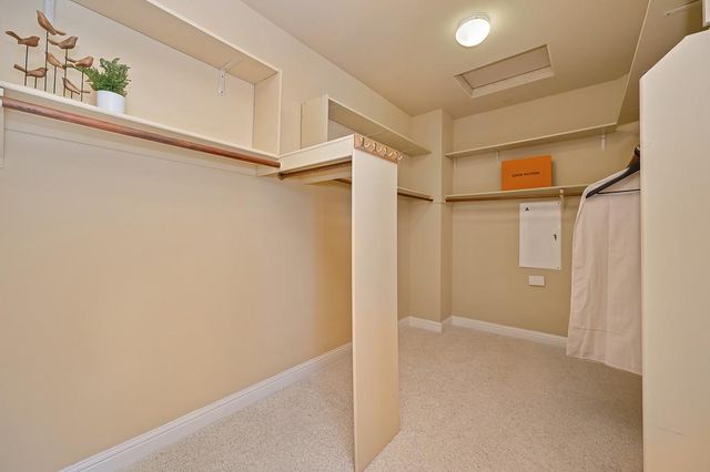 1828 Swinton Dr, Folsom, CA 95630