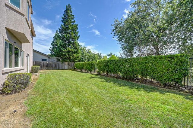 1828 Swinton Dr, Folsom, CA 95630