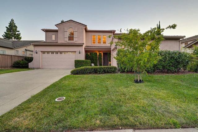1828 Swinton Dr, Folsom, CA 95630