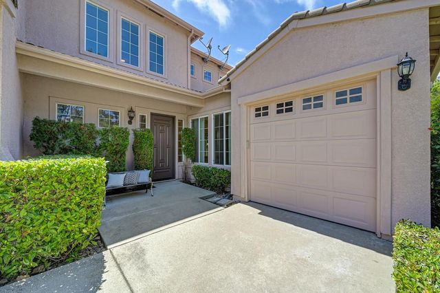 1828 Swinton Dr, Folsom, CA 95630