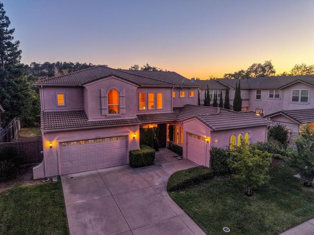 1828 Swinton Dr, Folsom, CA 95630