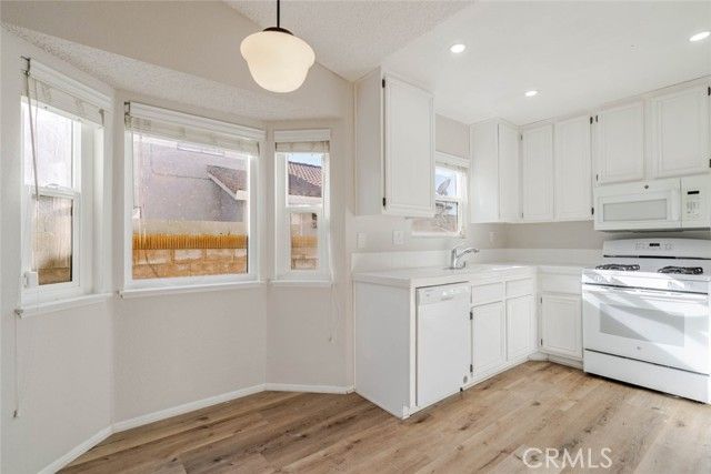 44022 31st Street, Lancaster, CA 93536