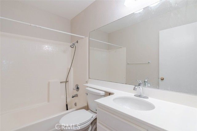 44022 31st Street, Lancaster, CA 93536