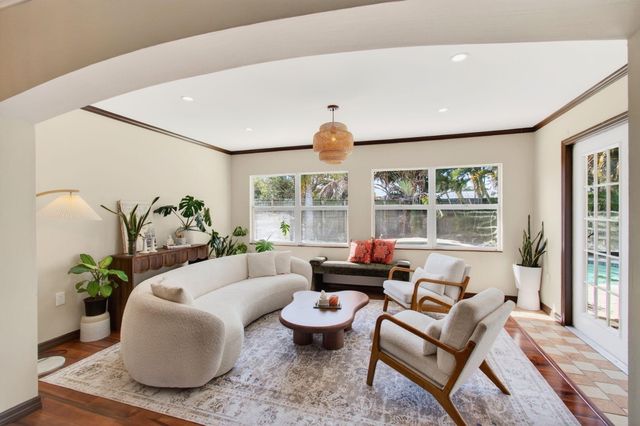 301 SE 8th Avenue, Deerfield Beach, FL 33441