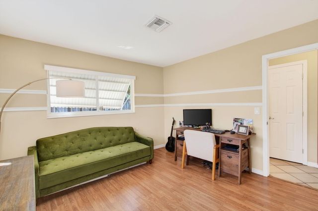 301 SE 8th Avenue, Deerfield Beach, FL 33441