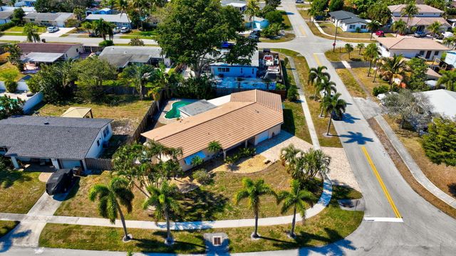 301 SE 8th Avenue, Deerfield Beach, FL 33441