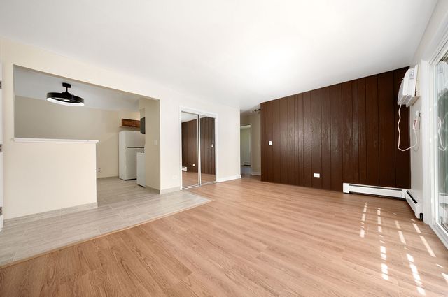 1303 N Baldwin Court 2D, Palatine, IL 60074