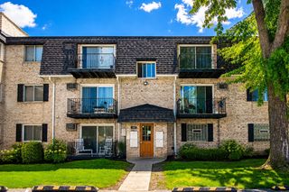1303 N Baldwin Court 2D, Palatine, IL 60074