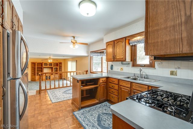 6366 Dunfield Drive, Mayfield Heights, OH 44124