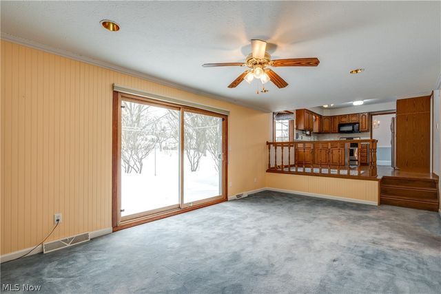 6366 Dunfield Drive, Mayfield Heights, OH 44124