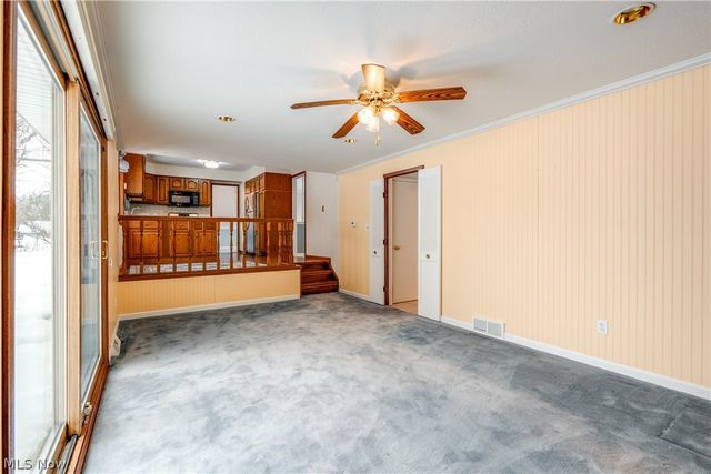 6366 Dunfield Drive, Mayfield Heights, OH 44124