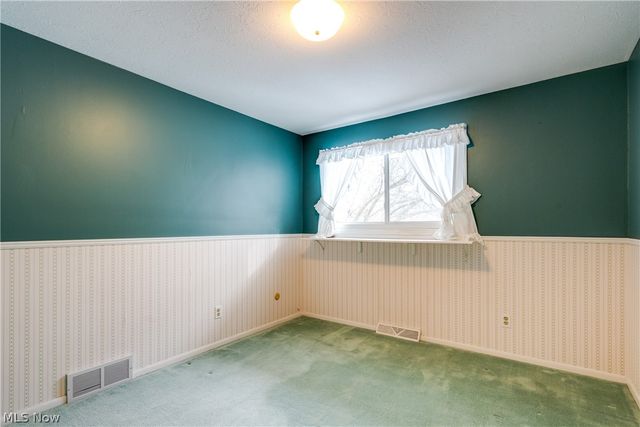 6366 Dunfield Drive, Mayfield Heights, OH 44124