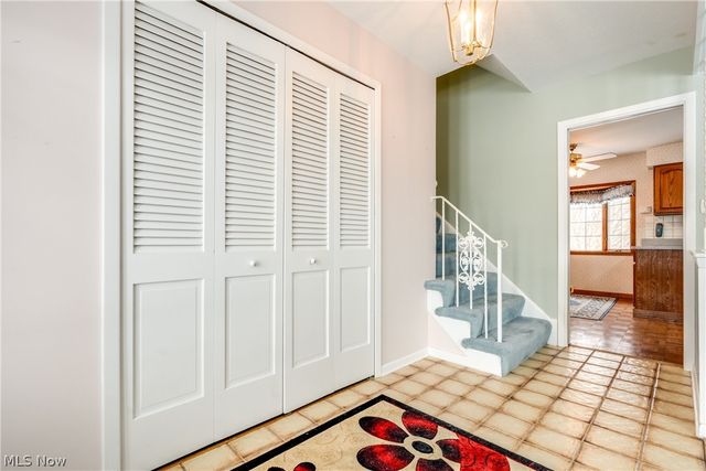 6366 Dunfield Drive, Mayfield Heights, OH 44124