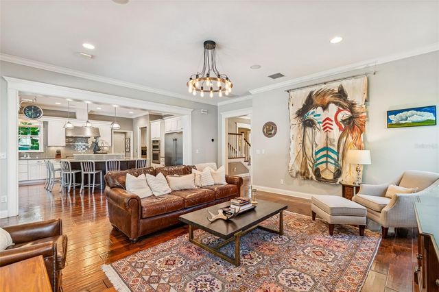 2907 W HAWTHORNE ROAD, Tampa, FL 33611