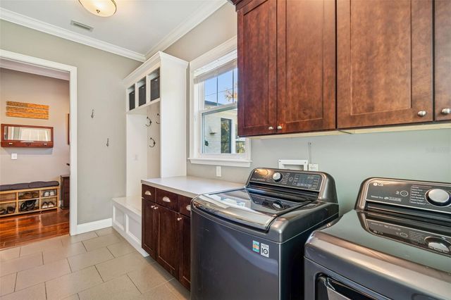 2907 W HAWTHORNE ROAD, Tampa, FL 33611