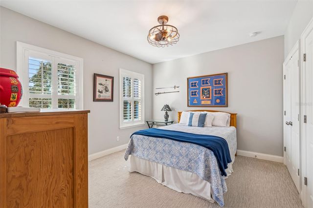 2907 W HAWTHORNE ROAD, Tampa, FL 33611