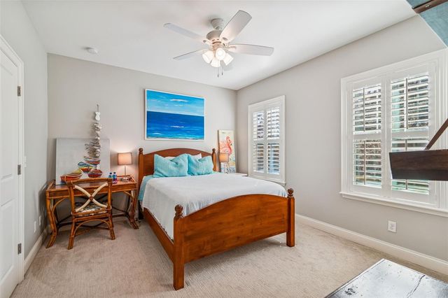 2907 W HAWTHORNE ROAD, Tampa, FL 33611