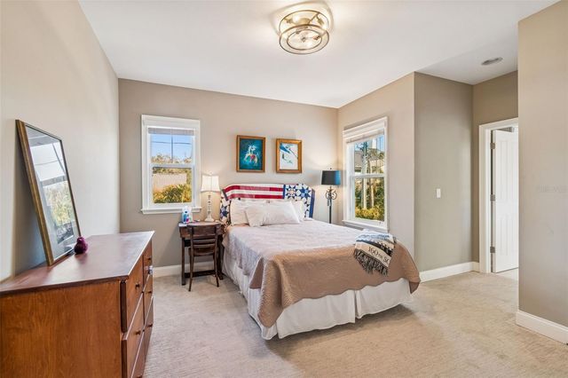 2907 W HAWTHORNE ROAD, Tampa, FL 33611