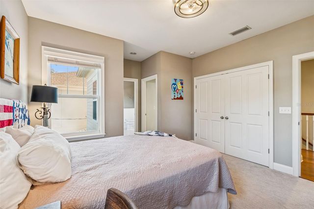 2907 W HAWTHORNE ROAD, Tampa, FL 33611