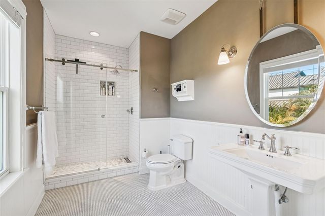 2907 W HAWTHORNE ROAD, Tampa, FL 33611