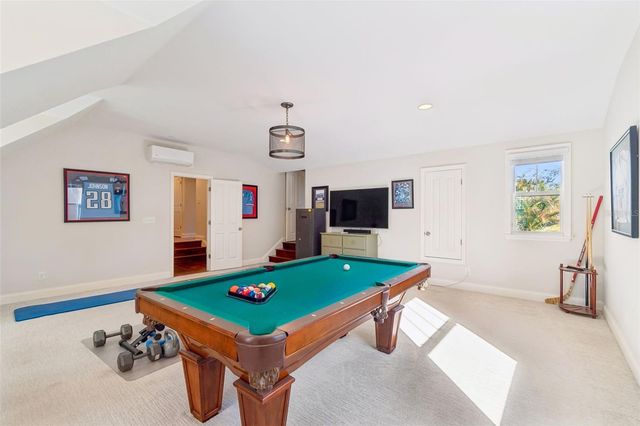 2907 W HAWTHORNE ROAD, Tampa, FL 33611