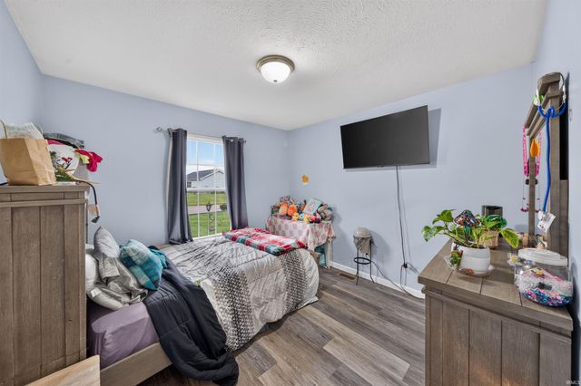 29875 Tealwood Drive, Elkhart, IN 46514