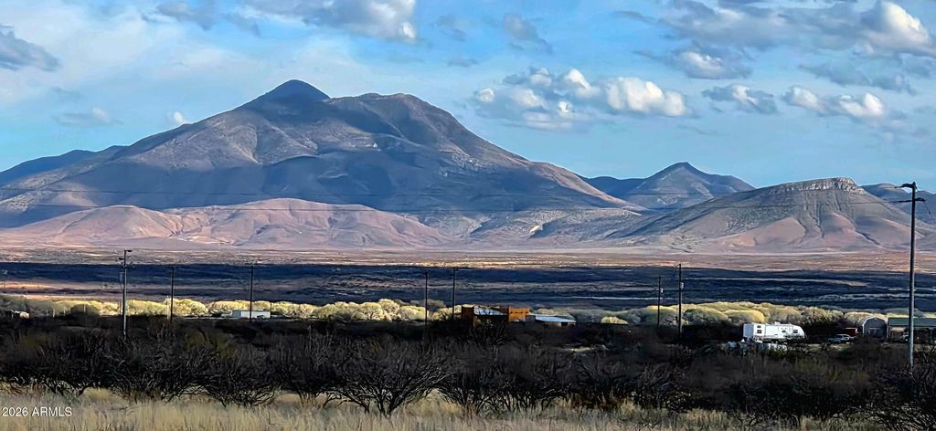 Image 1 of property listing at Lot 69 Firebird Lane 69, Hereford, AZ 85615