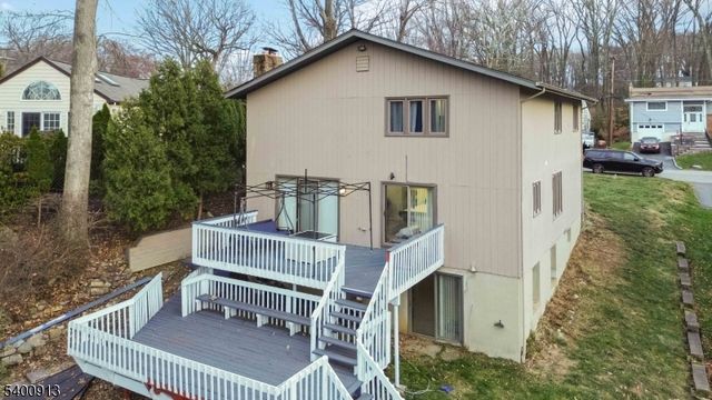 1 Wenonah Ave, Rockaway Twp., NJ 07866