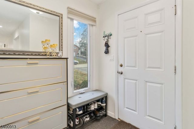 1 Wenonah Ave, Rockaway Twp., NJ 07866