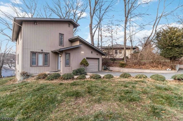 1 Wenonah Ave, Rockaway Twp., NJ 07866