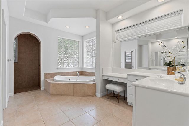 8502 VERESE COURT, Orlando, FL 32836