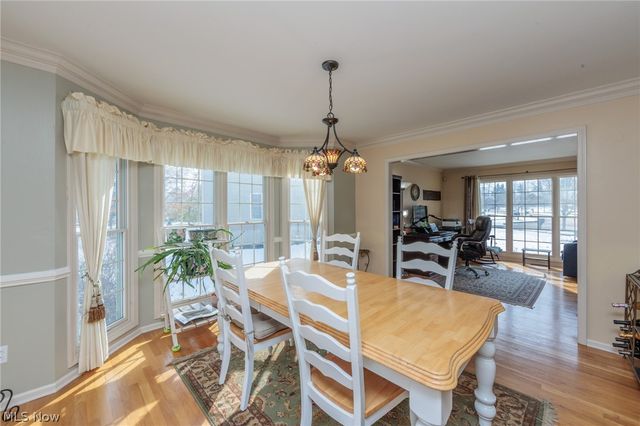 19475 Cavendish Court, North Royalton, OH 44133