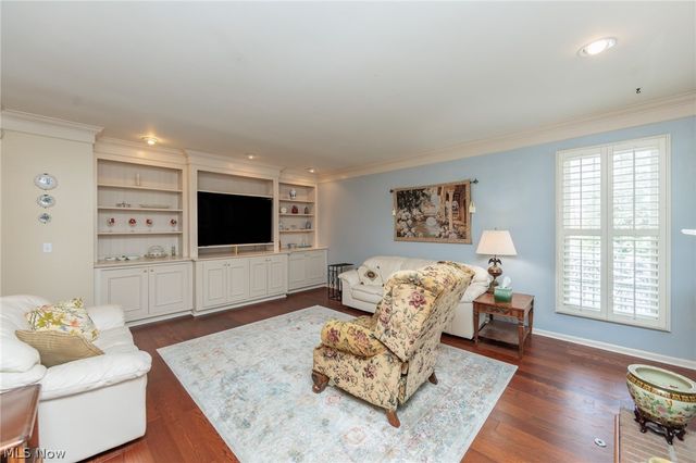 19475 Cavendish Court, North Royalton, OH 44133