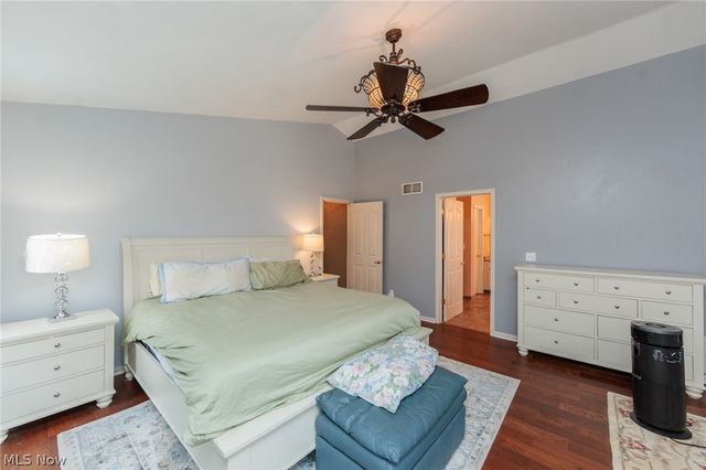 19475 Cavendish Court, North Royalton, OH 44133