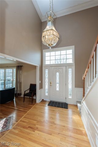 19475 Cavendish Court, North Royalton, OH 44133