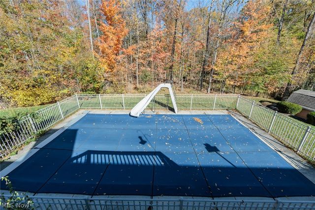 19475 Cavendish Court, North Royalton, OH 44133