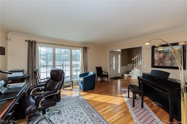 19475 Cavendish Court, North Royalton, OH 44133