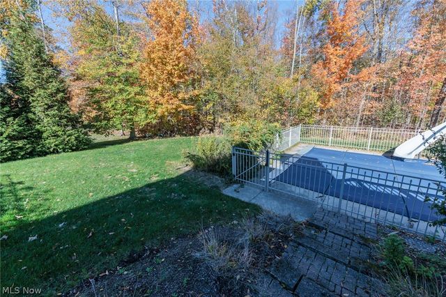 19475 Cavendish Court, North Royalton, OH 44133