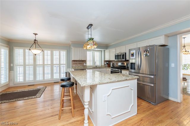 19475 Cavendish Court, North Royalton, OH 44133