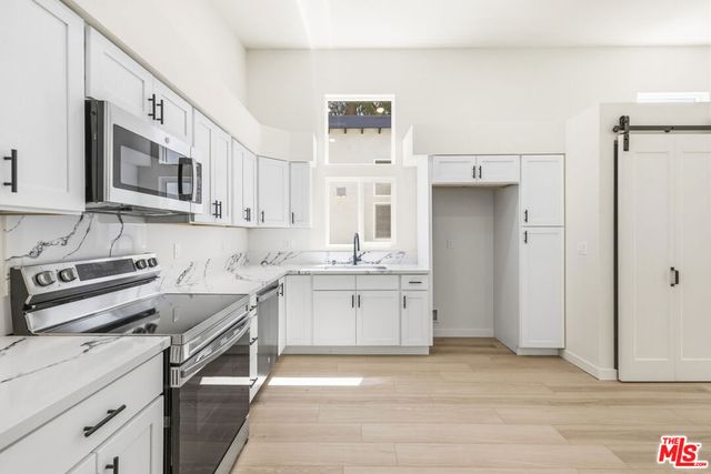 22320 Itasca Street, Chatsworth, CA 91311