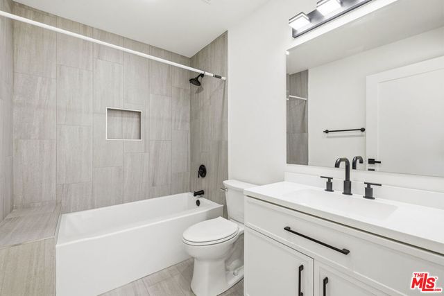 22320 Itasca Street, Chatsworth, CA 91311