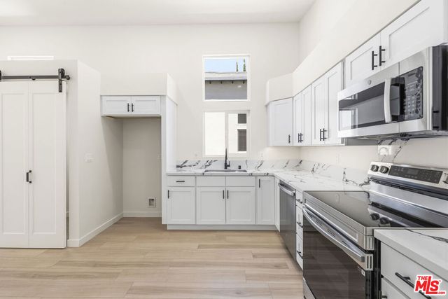 22320 Itasca Street, Chatsworth, CA 91311