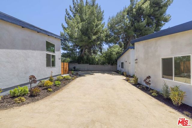 22320 Itasca Street, Chatsworth, CA 91311