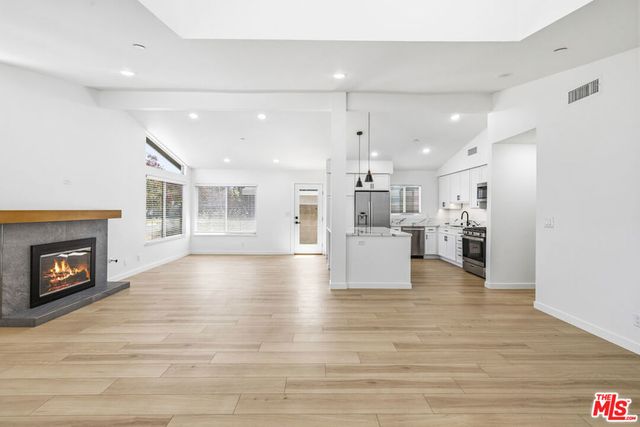 22320 Itasca Street, Chatsworth, CA 91311