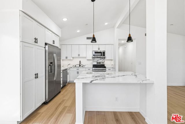 22320 Itasca Street, Chatsworth, CA 91311