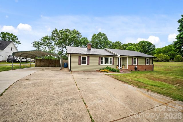 3832 Elkwood Court, Concord, NC 28025